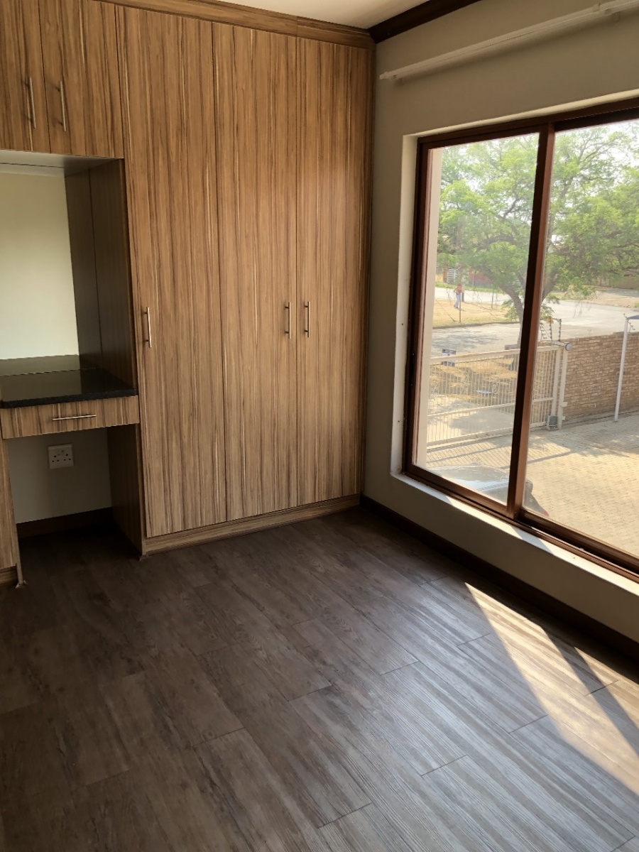 2 Bedroom Property for Sale in Potchefstroom North West